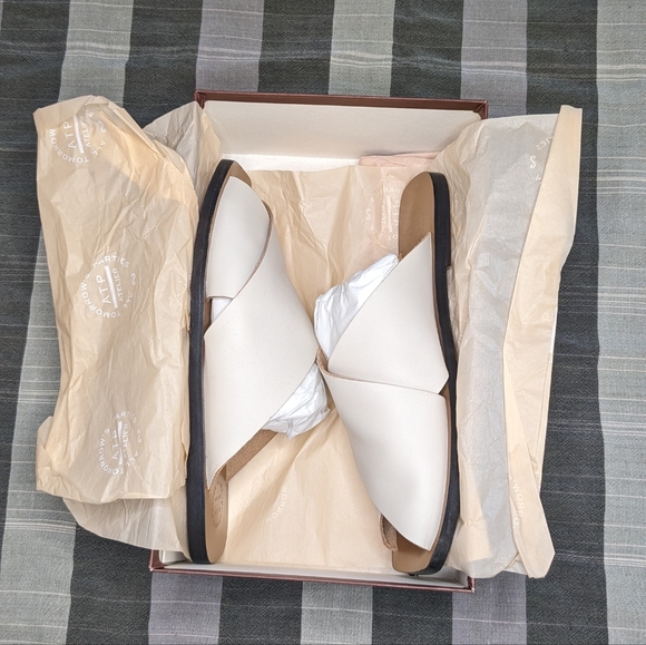 Alicia Leather ATP Atelier Sandal in Ice White 40